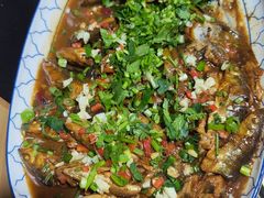 -果松木炭酸菜铜火锅·外婆参鸡汤