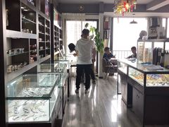 -视野联行眼镜蔡司·依视路官方授权店(顺城店)