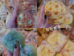 -顶东面包花园·生日蛋糕(世博店)