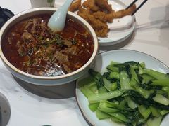 -犇逸·乐山跷脚牛肉·四川现炒(览海店)