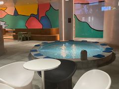 -涨巢·潮玩水疗局