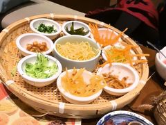 -包整·丝娃娃(一览甲秀楼风景店)