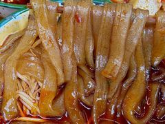 -拈签一笑黄牛肉辣卤串串