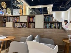 -藏猫猫咖啡主题馆(中央大道店)