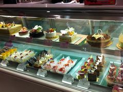 各式蛋糕-面包新语(上地华联店)