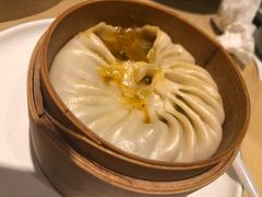 阿婆秃油黄汤包-弄堂小笼包(天津南开大悦城店)