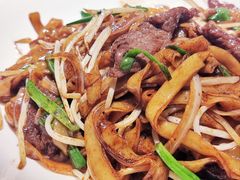 干炒牛肉河粉-炳胜品味(海印总店)