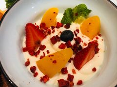 酸奶鲜果沙拉-阿妮叶李(光谷世界城店)