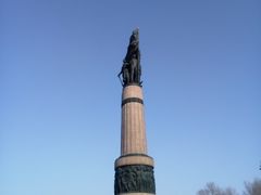 -人民防洪胜利纪念塔