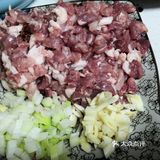 甜妈厨房之劲爆滚辣皮子肉