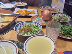 -洱火云南酸菜牛肉火锅(石景山当代商城店)