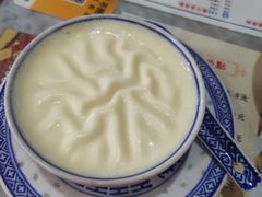 招牌双皮奶任意配-广信牛奶甜品世家(台东店)