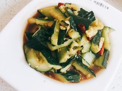 -张大师鸭爪爪特色干锅(南湖店)