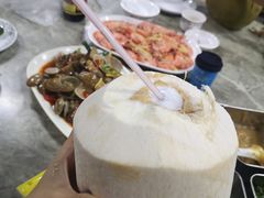 -四川小胡子海鲜(丁村万人海鲜广场店)