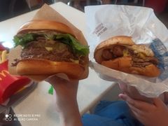 -麦当劳(乳山路店)