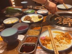 -明洞阿姨·韩式酱蟹烤肉·创意料理(三元桥店)