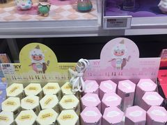 -泡泡玛特POPMART(杭州乐堤港店)