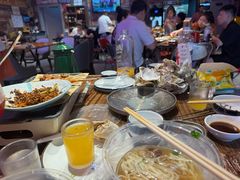 -蚝堡海鲜·威海菜·海肠捞饭·烧烤·亚洲吃蚝公司(幸福门店)