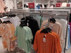 -H&M(天一广场店)