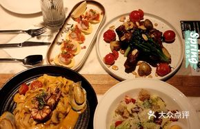 Slow-Roasted Pork Ribs with Homemade Sweet Chili Sauce