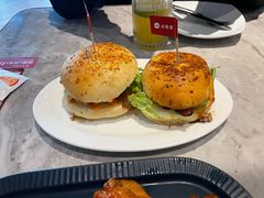 -必胜客(观海路店)