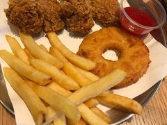 鲜炸鸡小吃拼盘-乐凯撒披萨(福田COCOPark店)