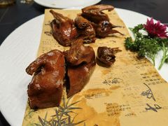 -何氏海产海鲜餐厅(体育中心店)