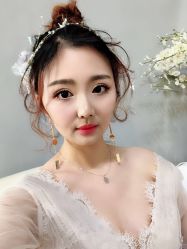 -艾米丽婚纱礼服