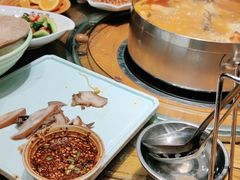 -亮欢寨酸汤鱼(沙冲路店)