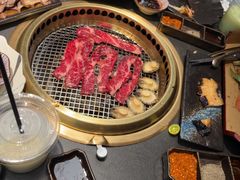 -铭牛烧肉·和牛海鲜自助(高新月牙湖店)