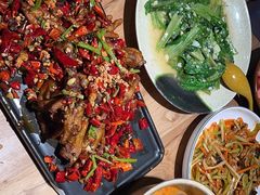 -先启半步颠小酒馆(常熟万达广场店)