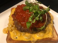 番茄牛肉饼配芝士通心粉吐司-Lets burger非常汉堡·环球风味(蓝色港湾店)