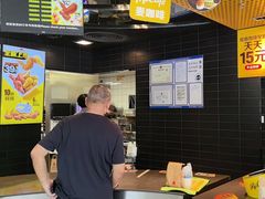 -麦当劳(北苑秋实路店)