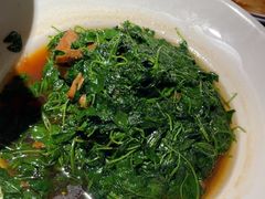 -吴越荣记苏州菜·松鼠桂鱼100%活鱼现做(斜塘老街店)