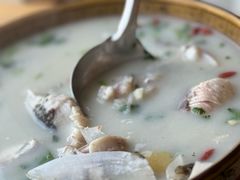 -美顺香食府鱼头老店(雪野湖店)