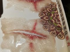 -老牌坊云南鱼豆花火锅(爱建店)