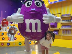 -m豆巧克力世界(上海世茂广场店)