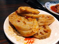 -爆炸头阿姨小四川正宗川味小吃(无任何分店)