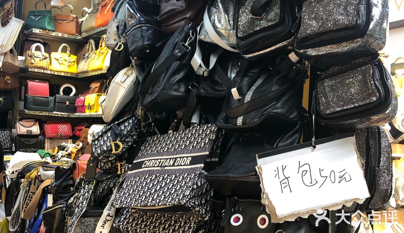 100块买5件衣服！废钱