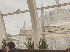 -文艺复兴百货(米兰大教堂广场店)