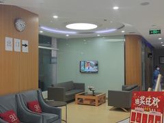 -雅悦齿科(顾村公园店)