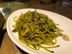 清炒南瓜丝-老头儿油爆虾(胜利河美食街店)