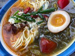 成都老坛酸菜牛腩面-千金一碗·宝岛一村(韩国街店)