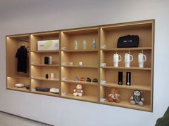 -小鹏汽车上海吴中路销售服务中心