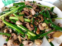 爆炒鱿鱼须-海上驿站渔家菜馆