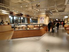面包甜点陈列柜-七鲜超市(瑞虹天地太阳宫店)