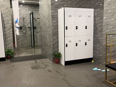 -跃动游泳健身俱乐部(新华传媒店)