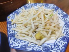 芦苇根炒肉丝-呼吸森林·生态农庄农家乐私房菜