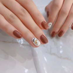 -雪奈传统美甲美睫