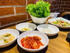 餐前小菜-釜山火炉韩式炭火烤肉(欧洲城店)